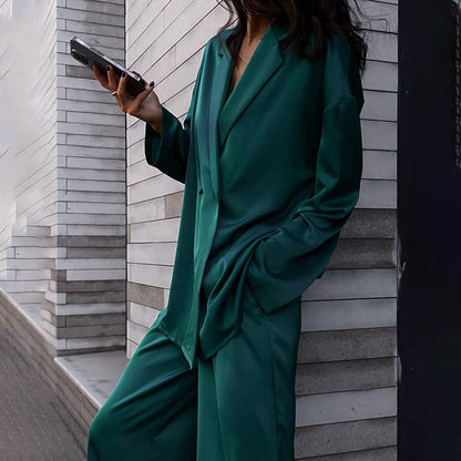 Seraphine™ |  Valeria Saten Takım